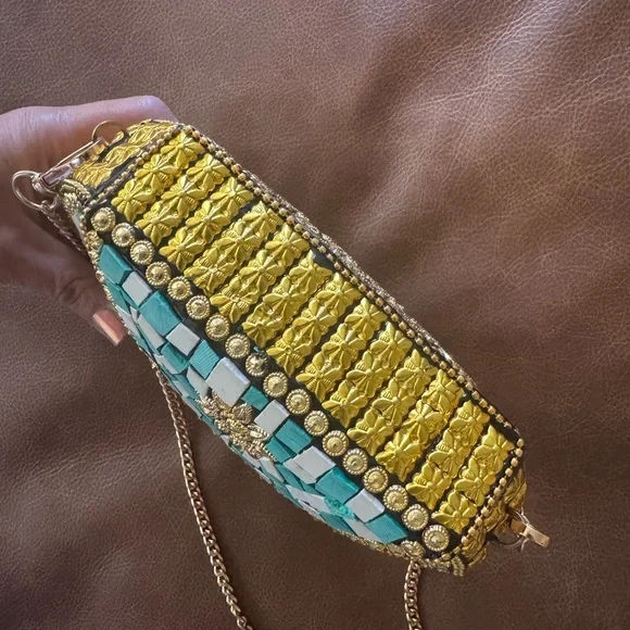 NEW Ramla Handmade Gold Embellished Clutch - Picture 5 of 10